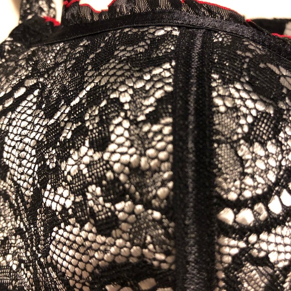 Gossard lace and ruffle underwire bra 34A NWT - Picture 2 of 7